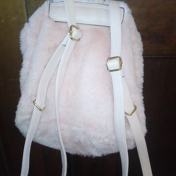 Pink backpack - Picture 2 of 3